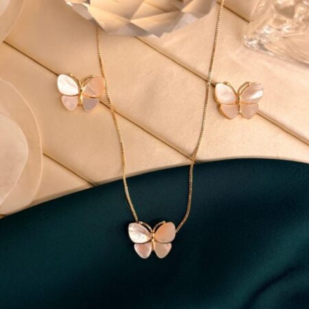 Conjunto de mariposas de nácar