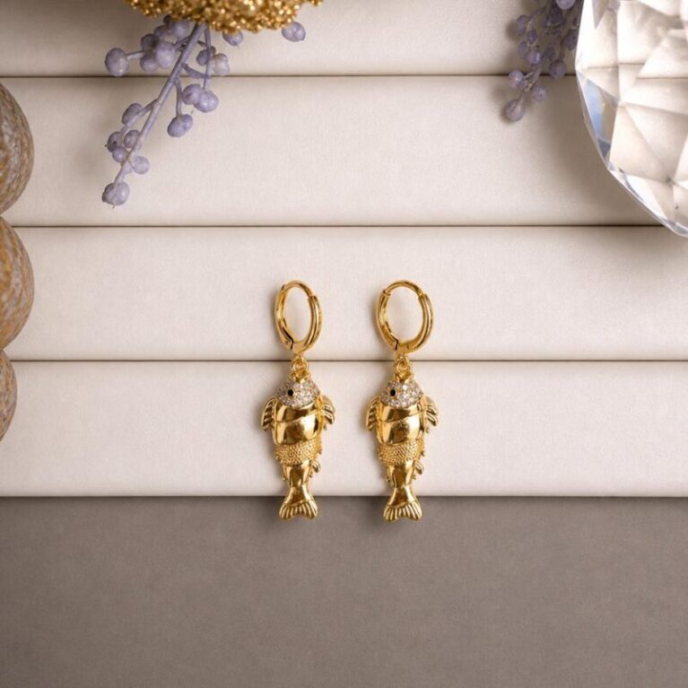 Aro oro pez colgante con circonitas